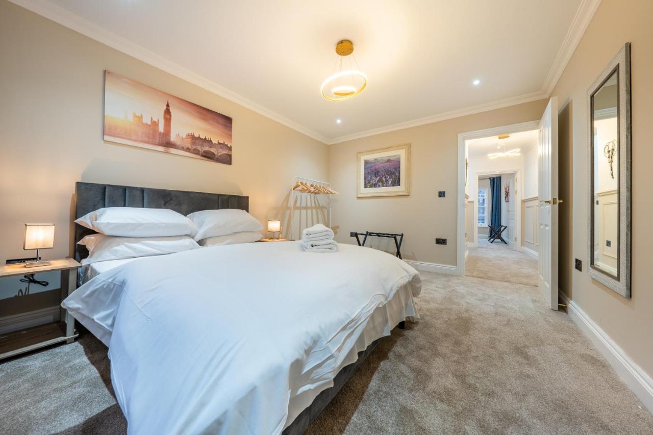 Brand New London Luxury House - Sleeps 8ヴィラ エクステリア 写真