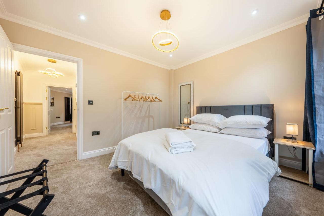 Brand New London Luxury House - Sleeps 8ヴィラ エクステリア 写真