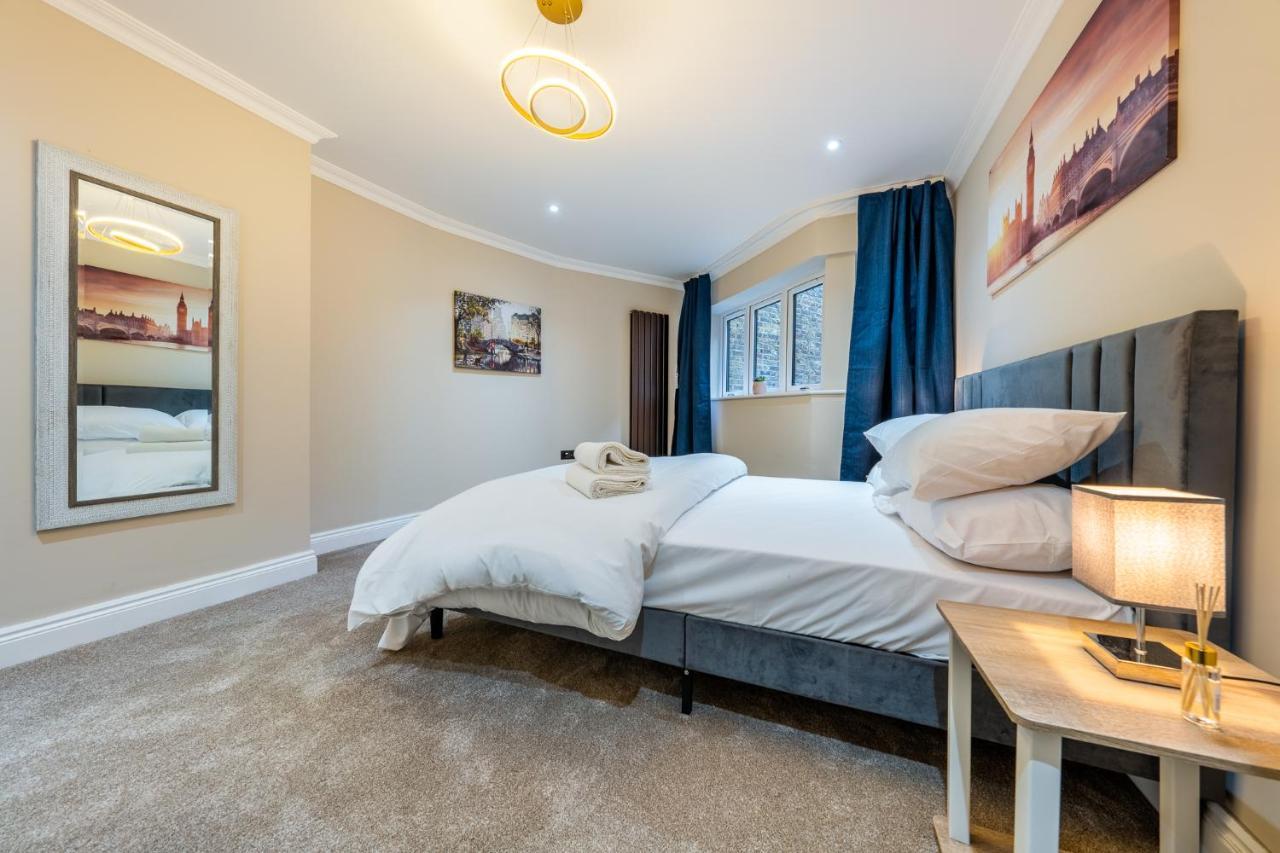 Brand New London Luxury House - Sleeps 8ヴィラ エクステリア 写真
