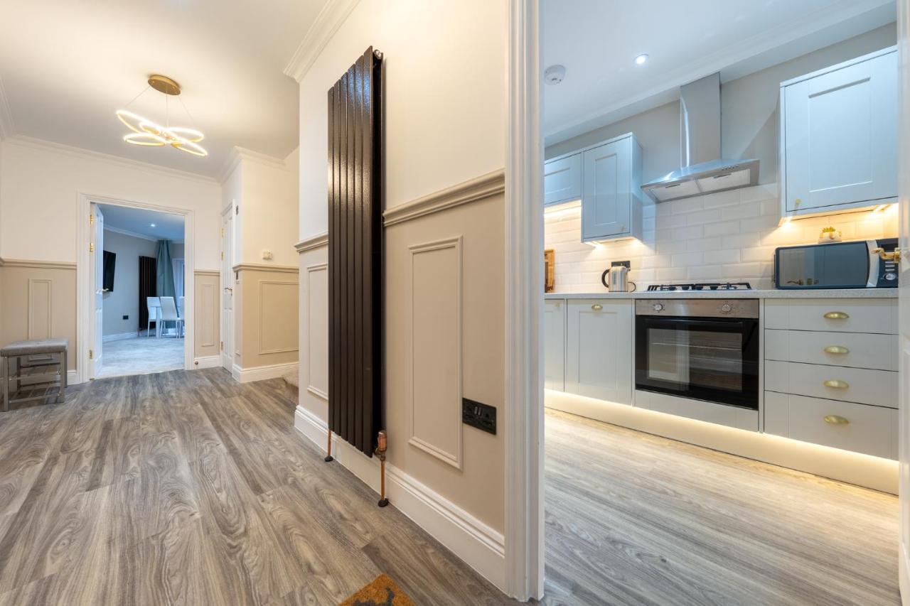 Brand New London Luxury House - Sleeps 8ヴィラ エクステリア 写真